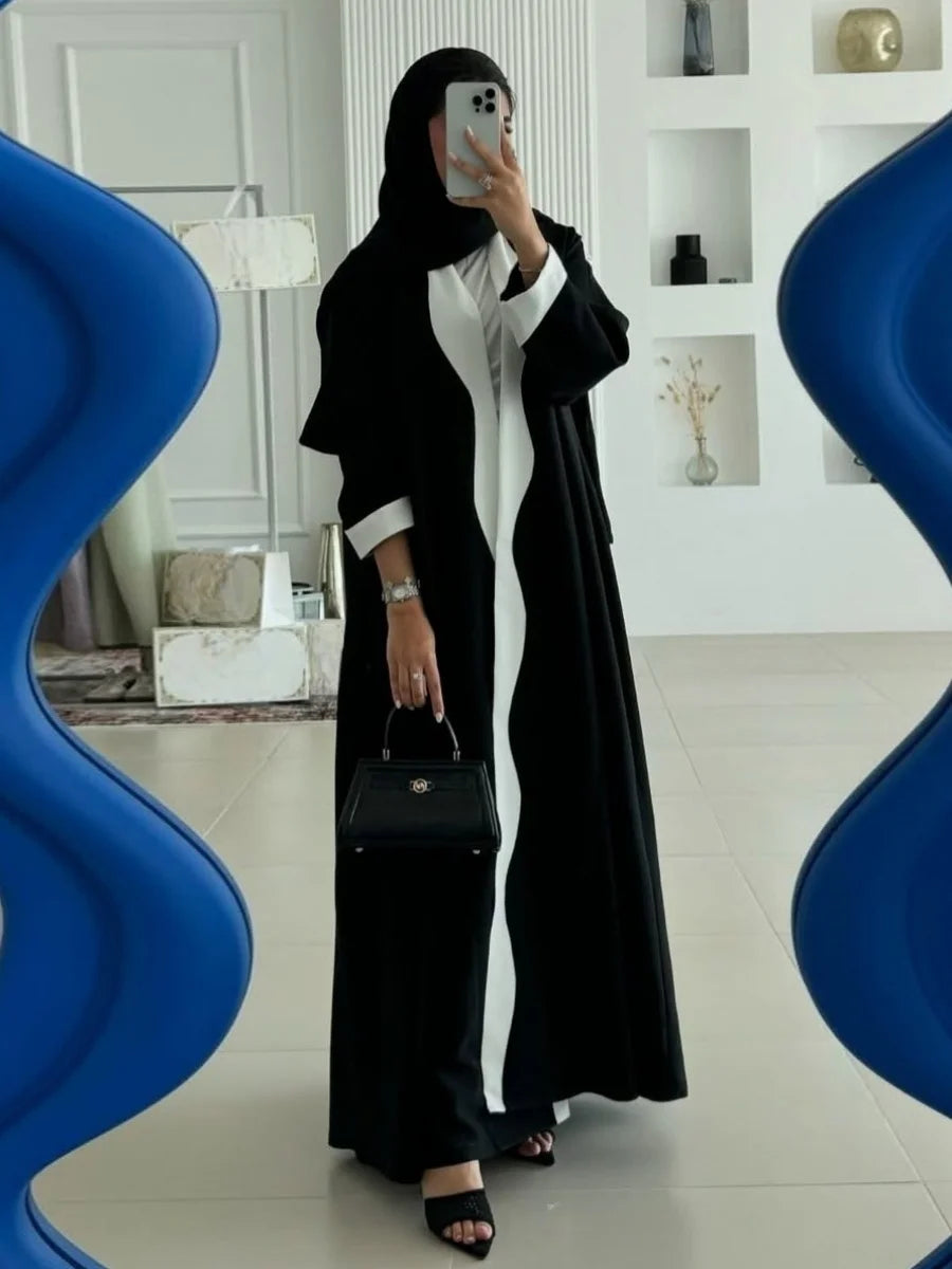 عباية بتصميم مرقع بأكمام مطوية