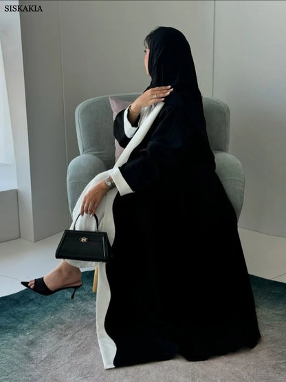عباية بتصميم مرقع بأكمام مطوية