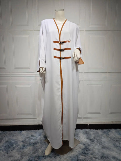عباية عصرية من الجلد مع مشبك
