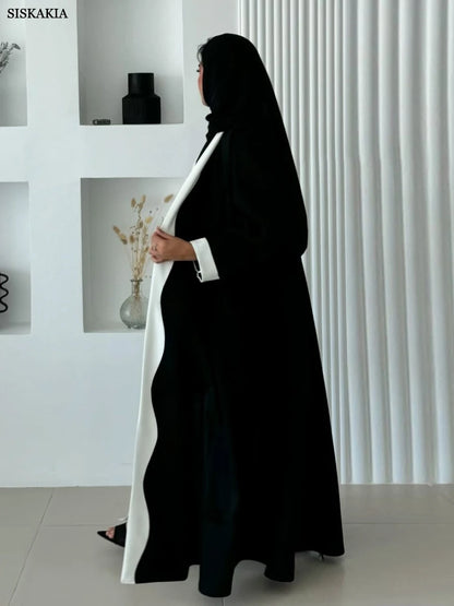 عباية بتصميم مرقع بأكمام مطوية