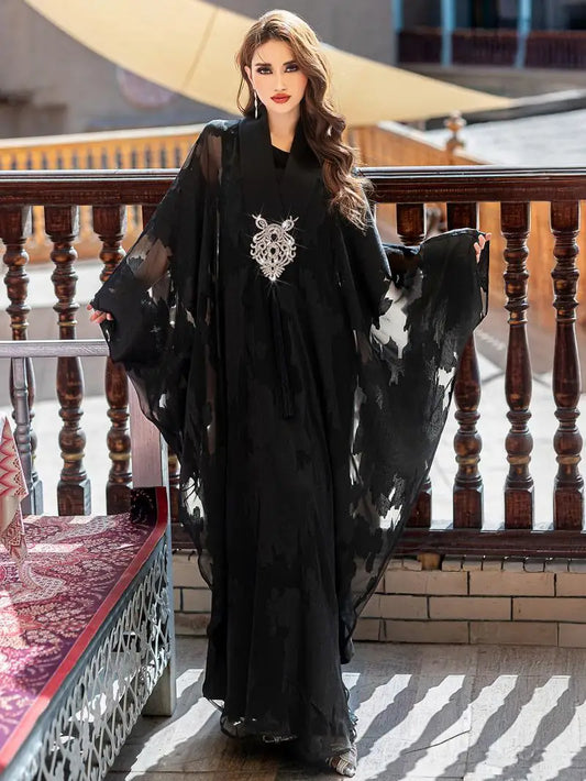 عباية فاخرة مطرزة